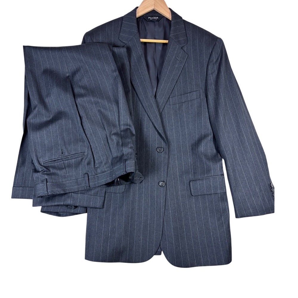 Jos A Bank Signature Collection Mens 42R Wool Pinstripe 2 piece Suit Grey 33x28